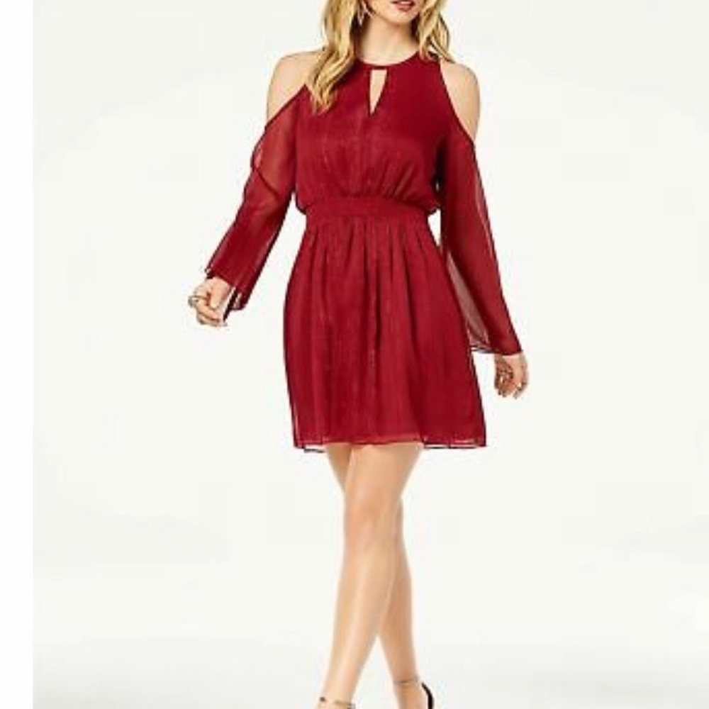 Rachel Zoe Bell sleeves, cold shoulder dress🌺🌺 - Picture 2 of 10